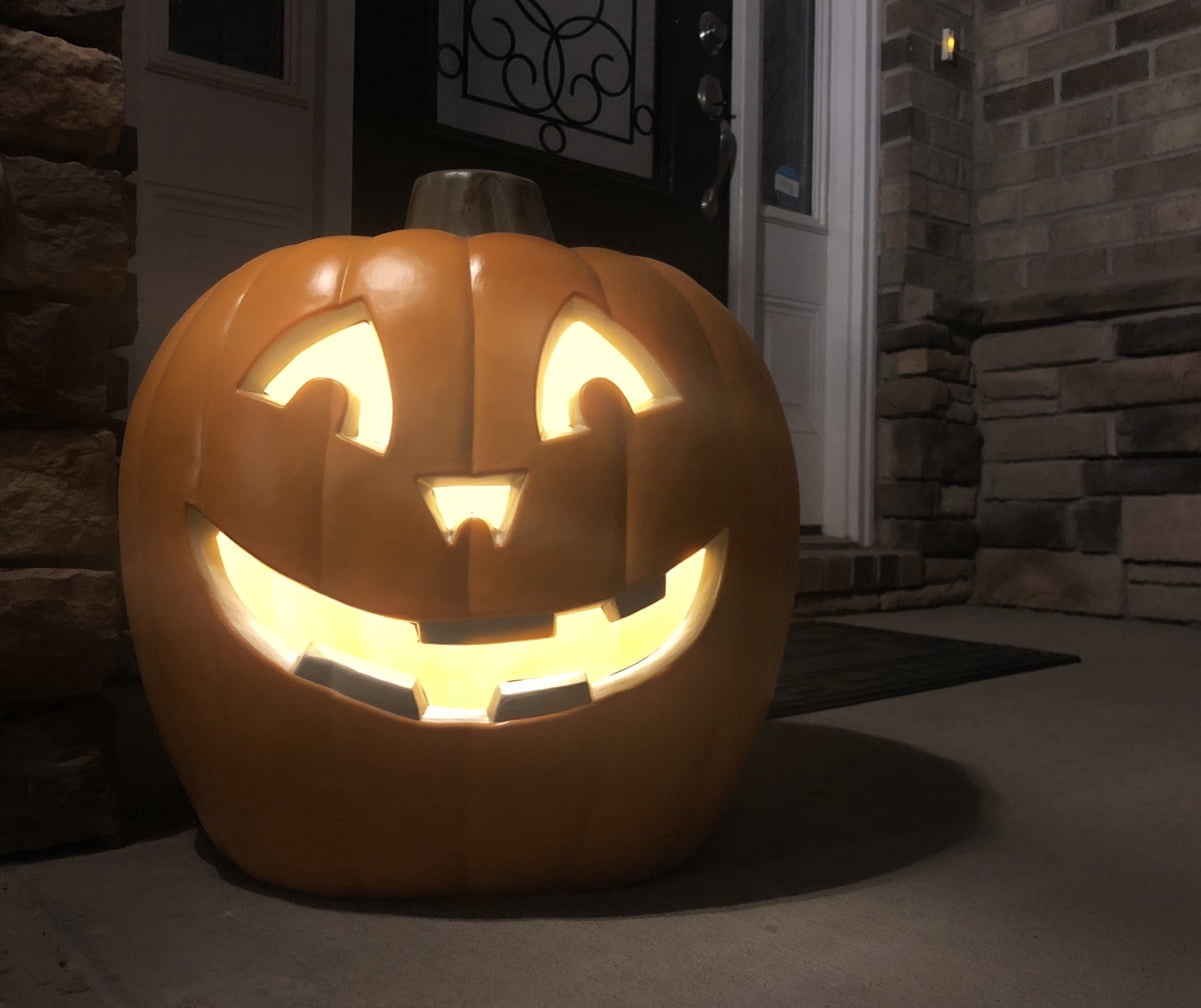 20 Inch LED Jack O' Lantern - Pre-Lit Halloween Pumpkin With Smile Face Indoor/Outdoor