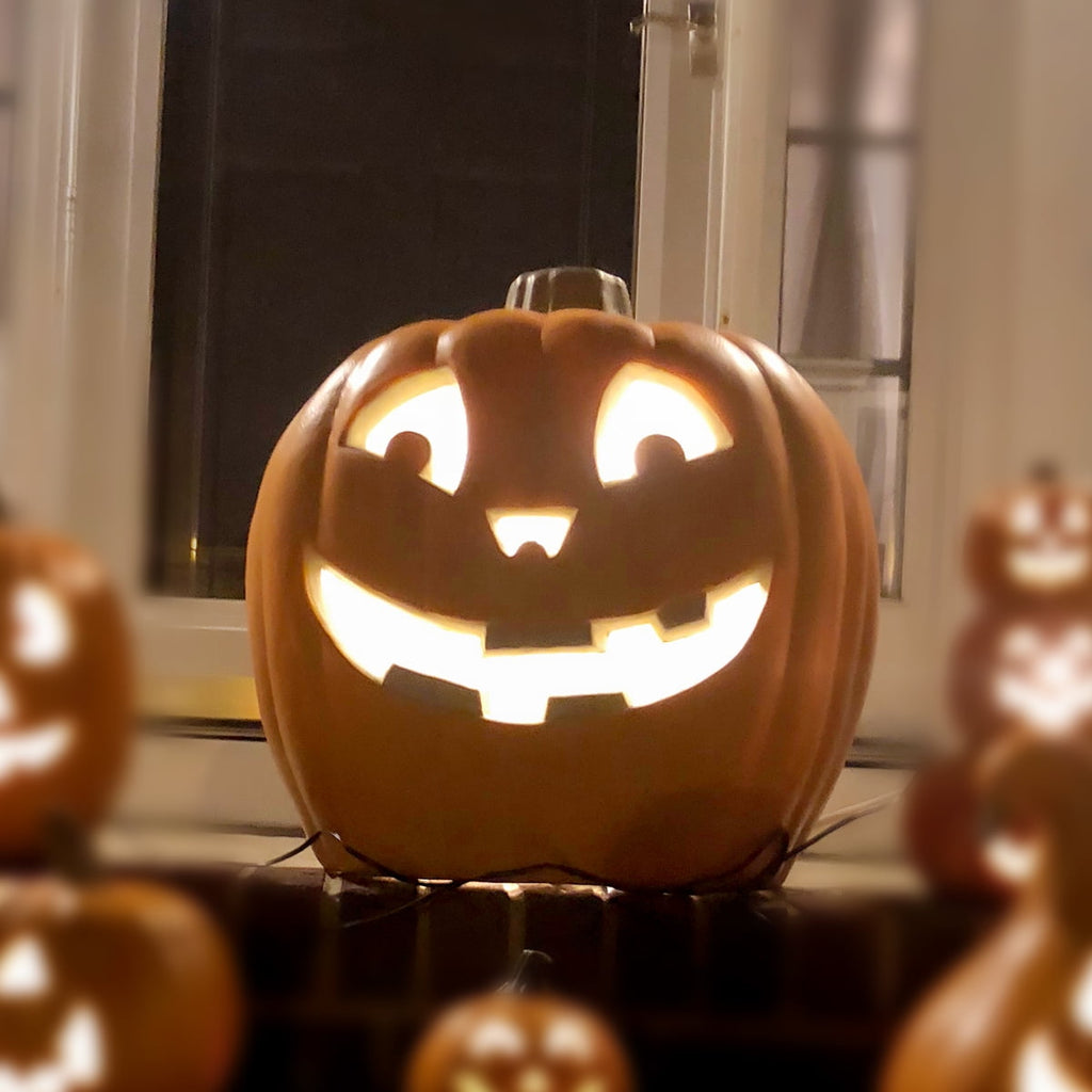 20" Light-Up Jack-O-Lantern - Pre-Lit Halloween Pumpkin Lantern for Indoor/Outdoor Décor, Garden, Patio, Front Door - Smile